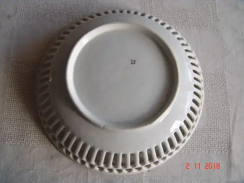 Antike Schale Durchbrucharbeit Obstdekor