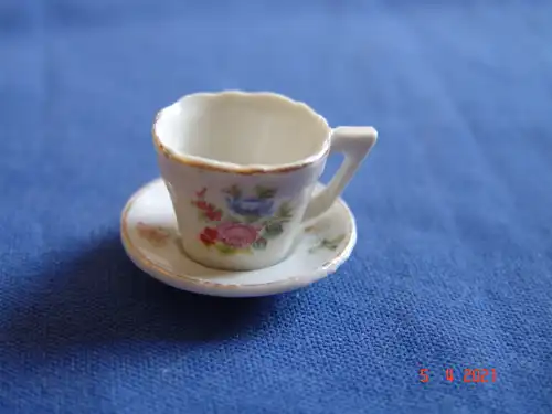 Puppengeschirr Tasse Untere Sammeltasse Porzellan Blüten Goldrand