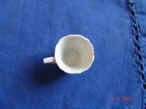 Puppengeschirr Tasse Untere Sammeltasse Porzellan Blüten Goldrand