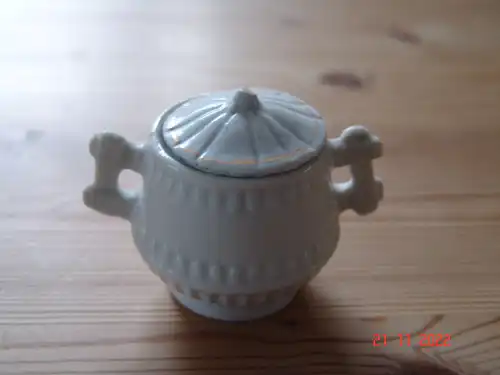 Puppengeschirr Terrine Zuckerdose Porzellan Goldbemalung