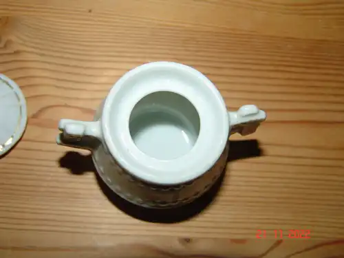 Puppengeschirr Terrine Zuckerdose Porzellan Goldbemalung