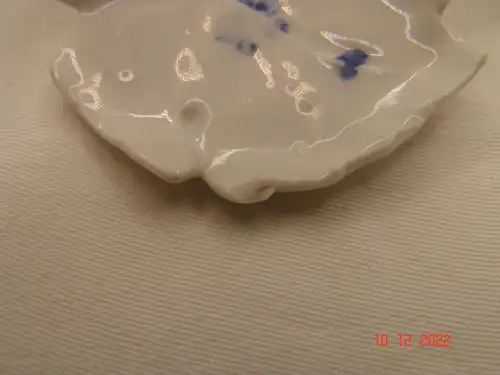 Puppengeschirr Gebäckteller Teller Blattform Porzellan weiß