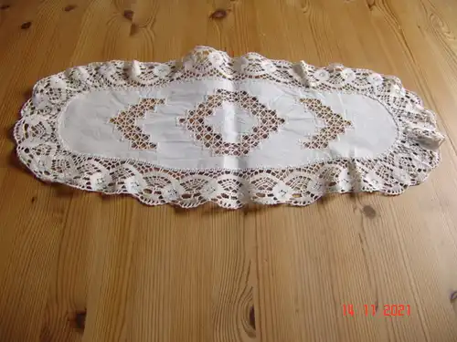 Antiker Tischläufer Oval Leinen  Spitze Borte weiß - 62 x 27 - ca 60er Jahre