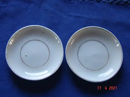 Puppengeschirr 2 Teller Porzellan weiß Goldrand - Ø 6,3 