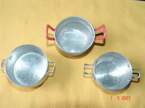 Puppengeschirr 3 Kochtöpfe ohne Deckel