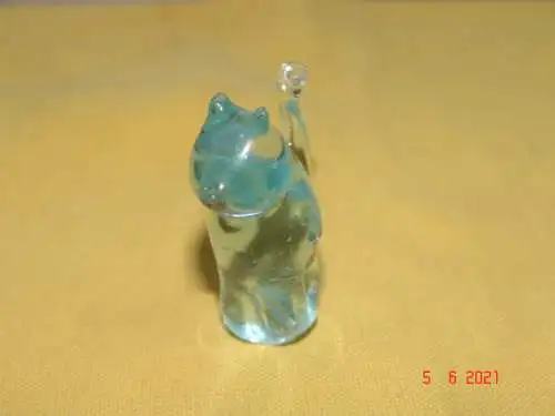 Miniatur Katze Glas massiv - hellblau transparent