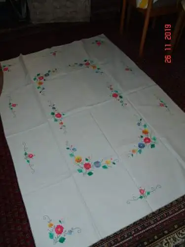 Tischdecke Applikationen Stickerei - 6 Servietten - 125 cm x  175 cm