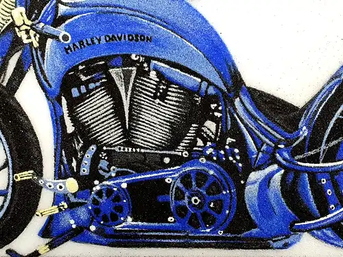 Gemälde einer Harley Davidson Blue Edition aus tausenden Edelsteinen in mühevoller Handarbeit geschaffen-ein Unikat