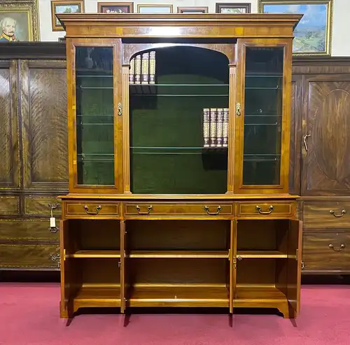 Englische Möbel Regency Eibe Stilmöbel Bücherschrank Vitrine Display Cabinet UK