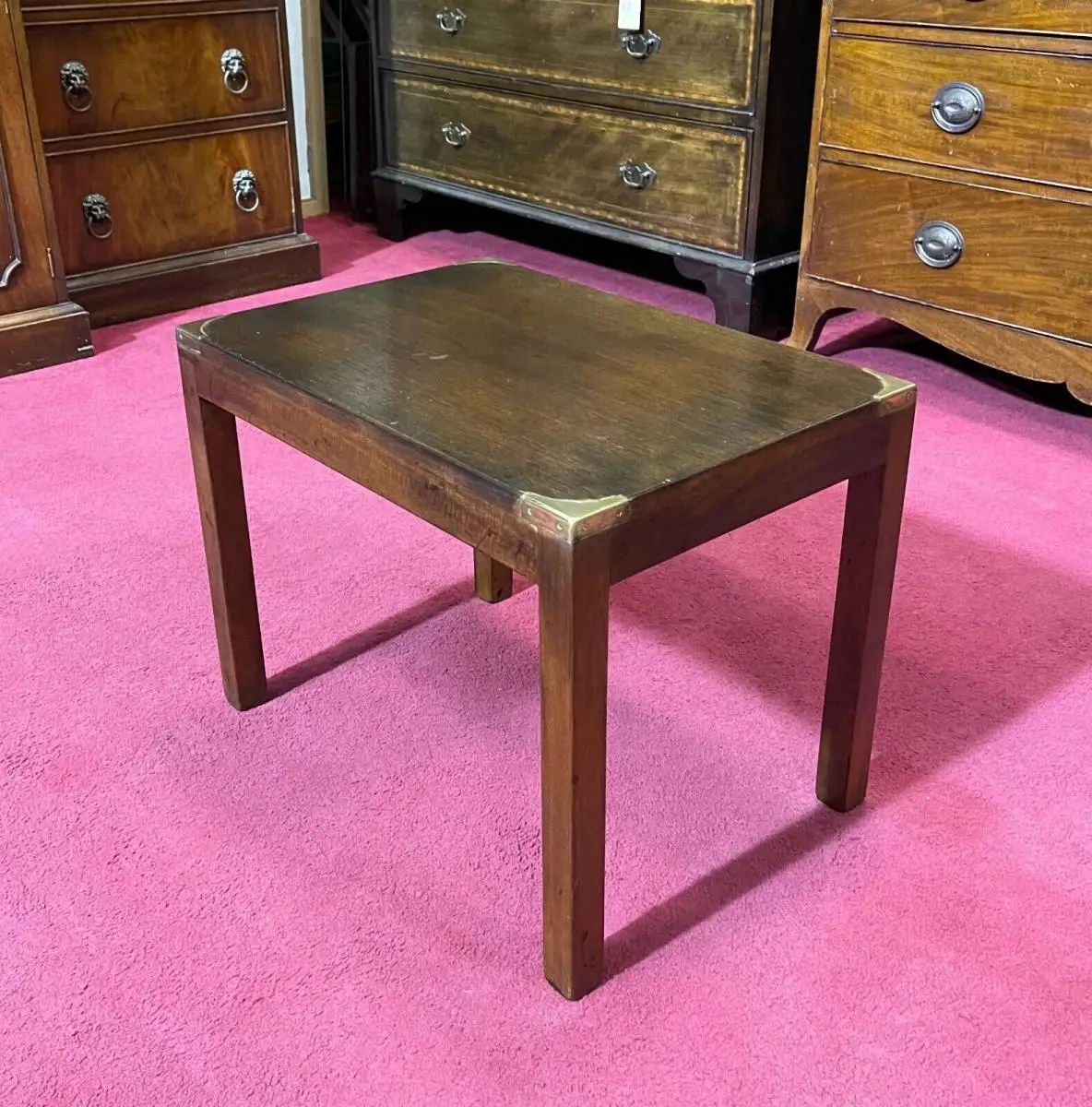 Englische Möbel original Military Beistelltisch Lampentisch Mahagoni Messing Eck 2