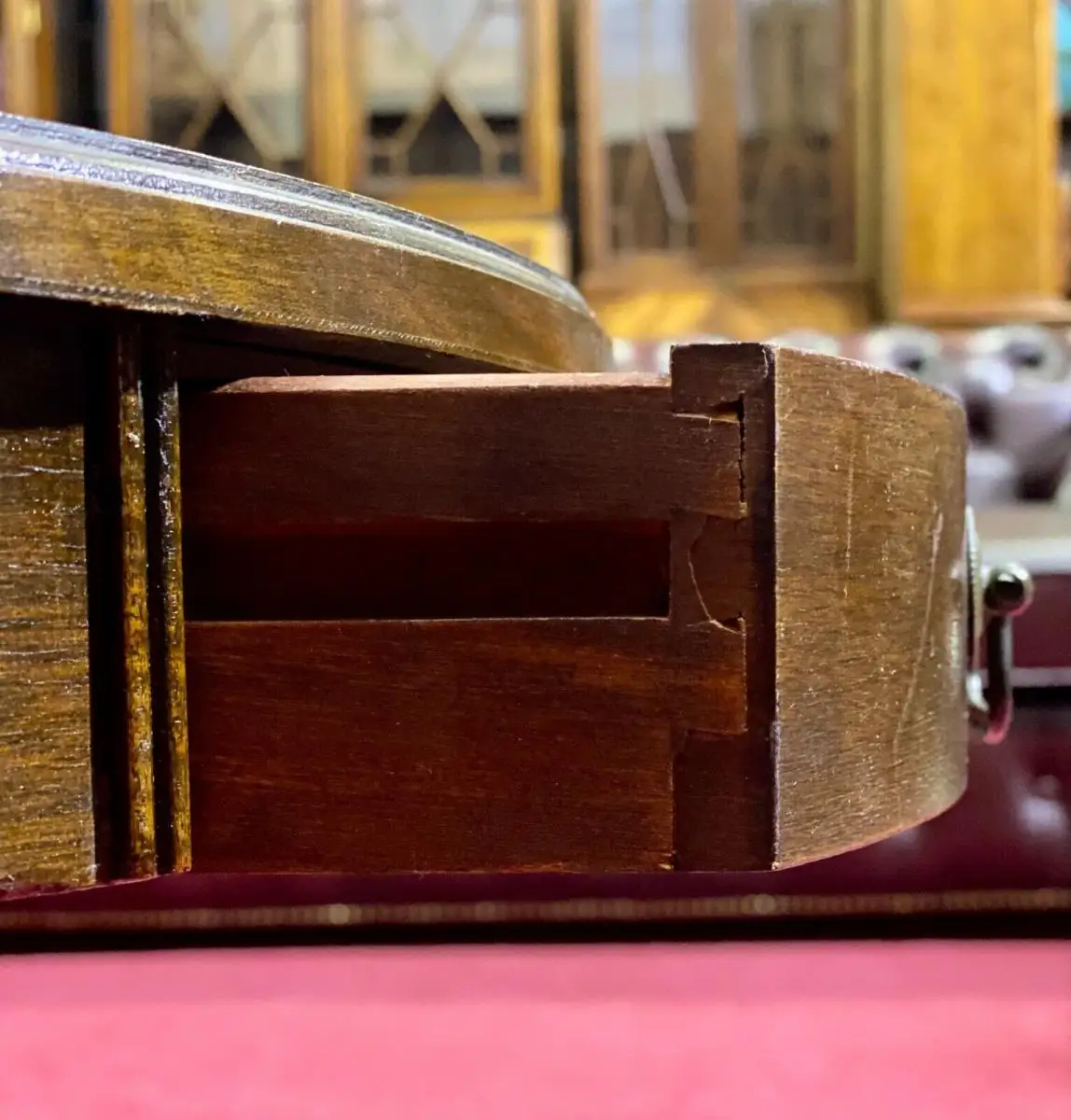 Englische Möbel Mahagoni Etagere Beistelltisch stummer Diener Herrenzimmer UK 3