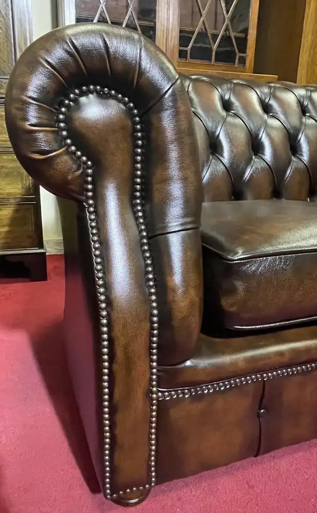 NEU Englische Möbel Chesterfield Sofa 2-Sitzer Antik Leder Büro Herrenzimmer UK 3