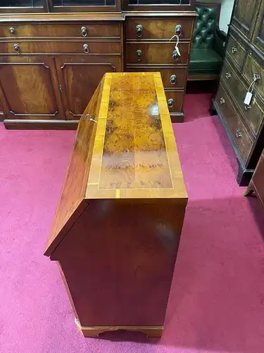 Englische Möbel Antik Sekretär Schreibtisch Eibe Ledereinlage in grün Made in UK