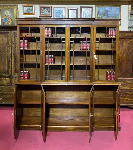 Englische Möbel Bücherschrank Mahagoni Breakfront Herrenzimmer Made in England