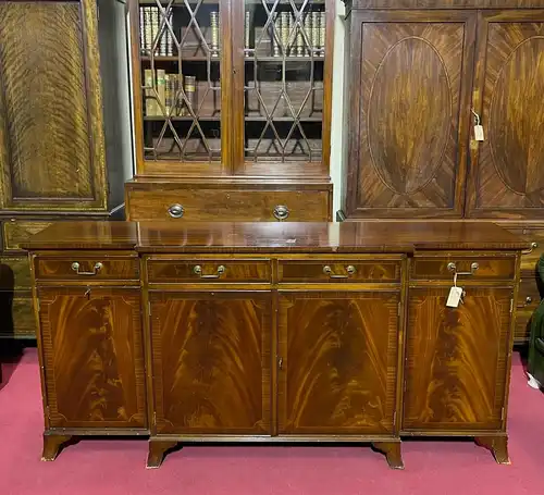 Englische Möbel Stilmöbel Regency Mahagoni Sideboard Anrichte Breakfront 4-türig