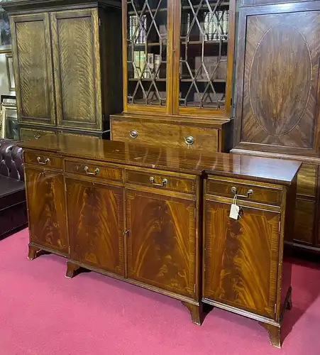 Englische Möbel Stilmöbel Regency Mahagoni Sideboard Anrichte Breakfront 4-türig