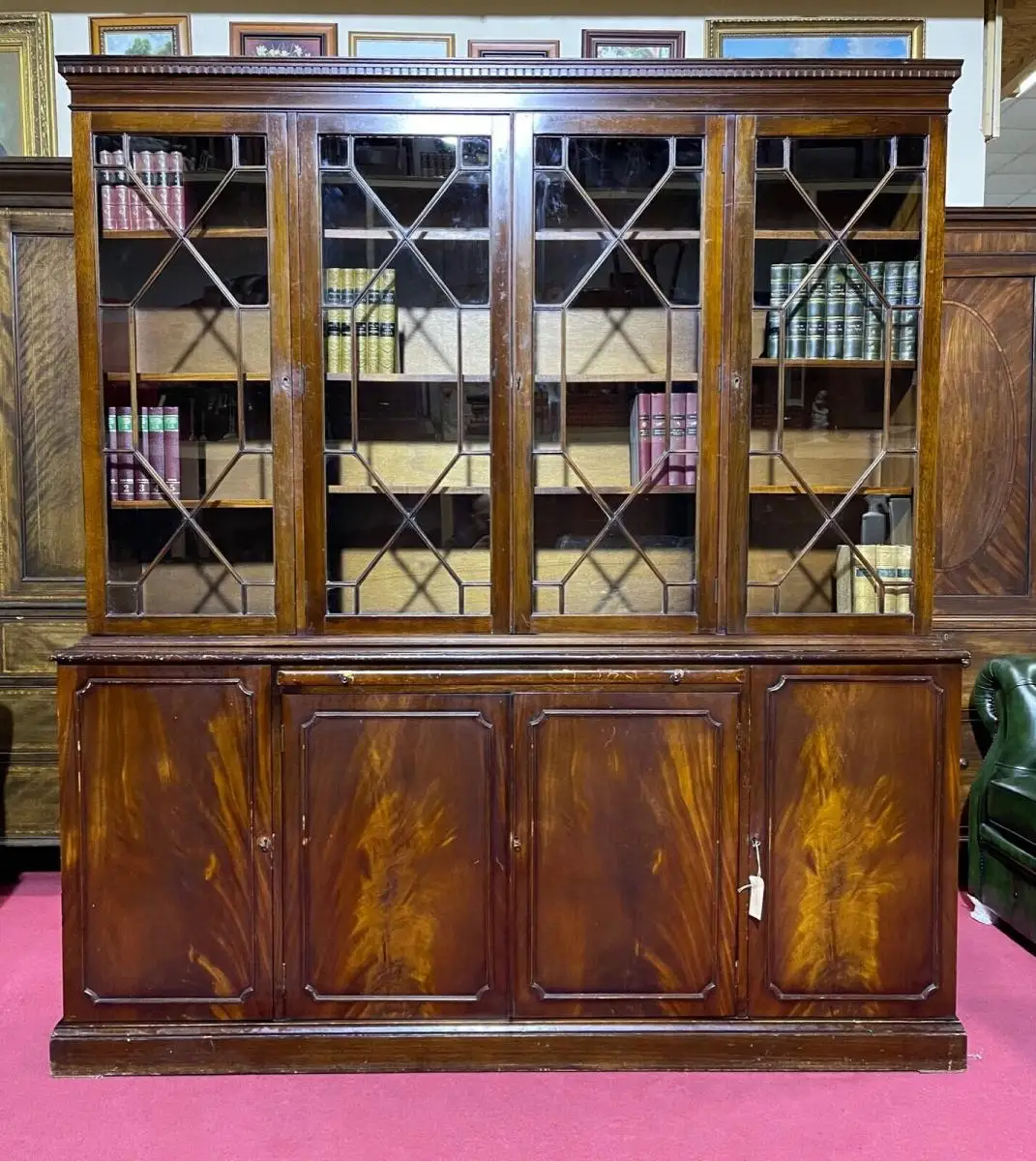 Englische Möbel original Stil Bücherschrank mit Leder Tablet Wohnzimmer England 0