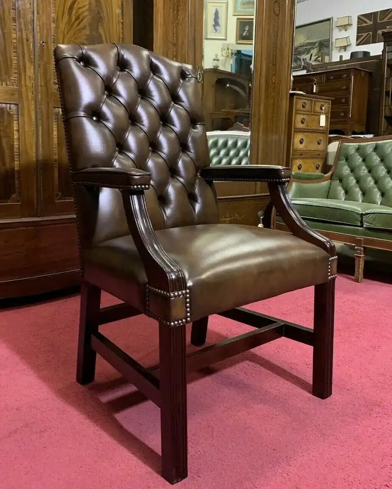 Englische Möbel Chesterfield Schreibtisch Stuhl mit Armlehne Antik Leder  1/2 UK 1
