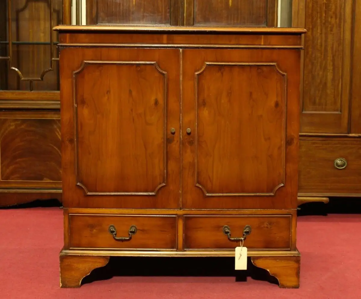 Englische Möbel Regency Highboard TV Kommode Eibe mit Tür Schubfächer Made in UK 0