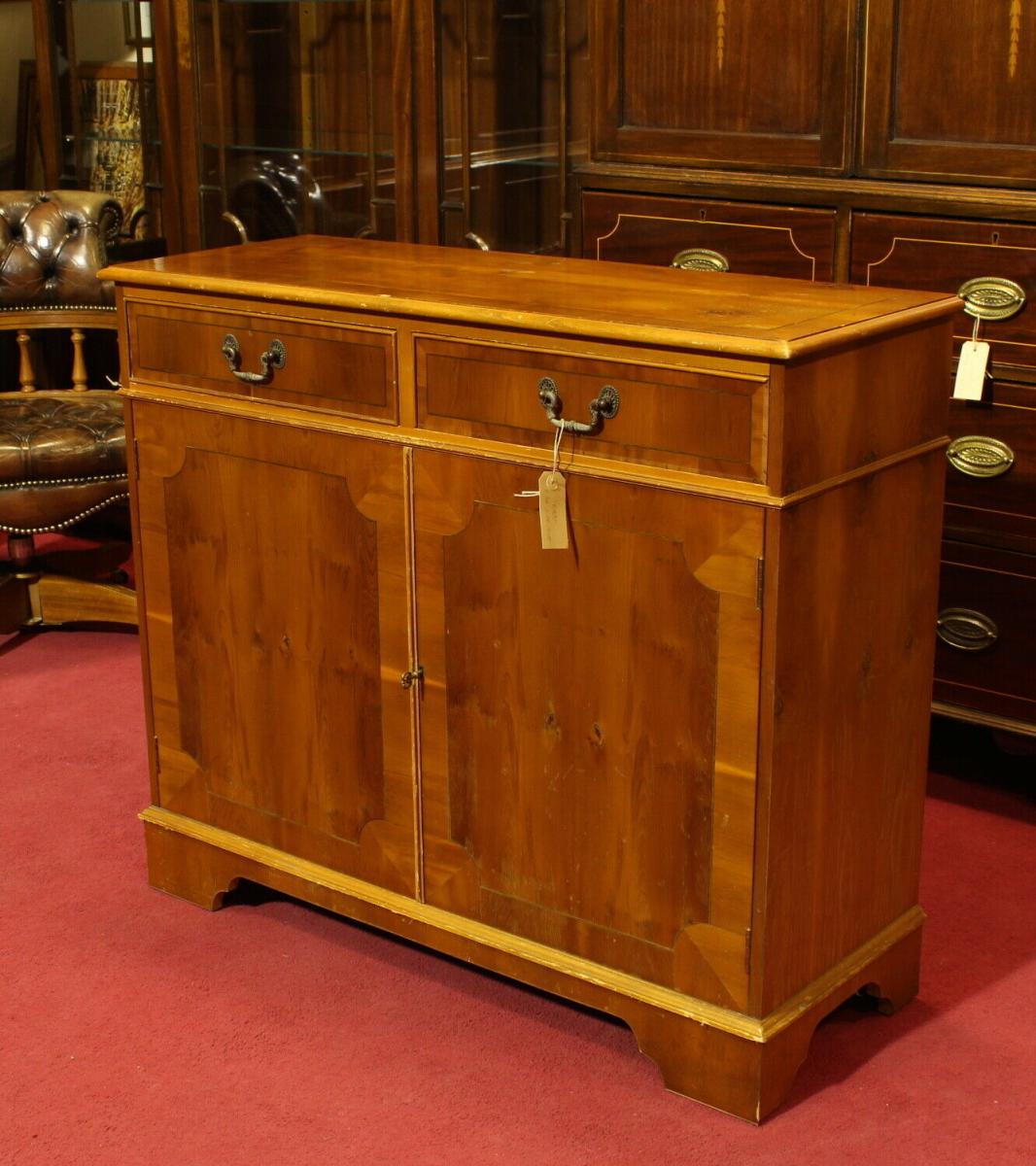 Englische Möbel Stil Regency Sideboard Kommode Eibe 2 Türen 2 Schubfach