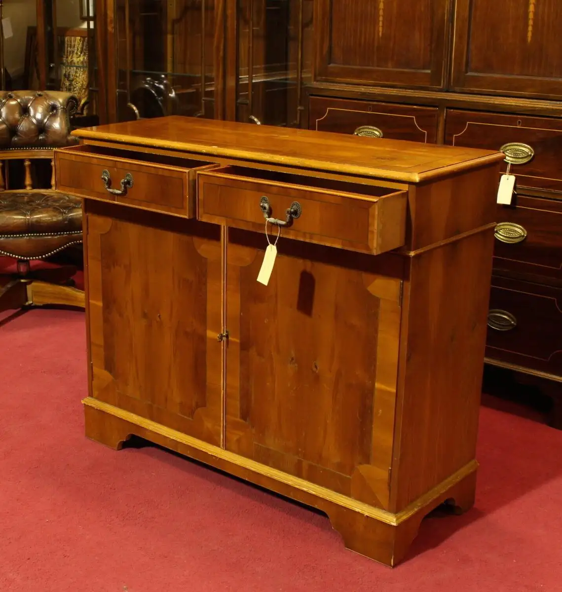 Englische Möbel Stil Regency Sideboard Kommode Eibe 2 Türen 2 Schubfach England 4