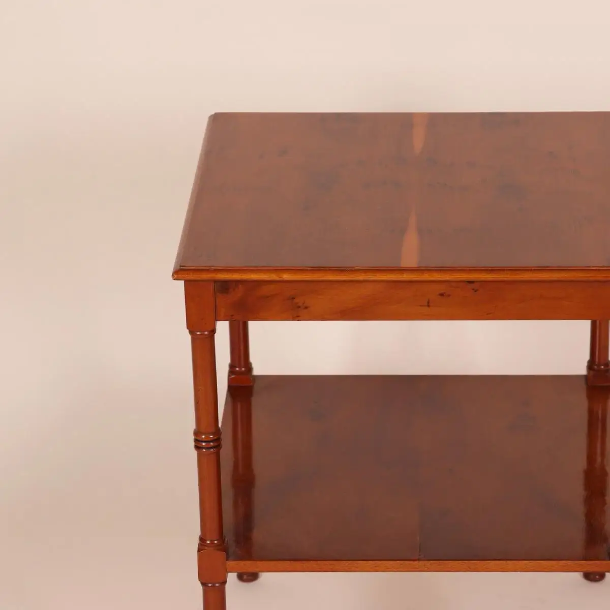Englische Möbel Original Stilmöbel Heldense Eibe Tisch Beistelltisch Lampentisch 3