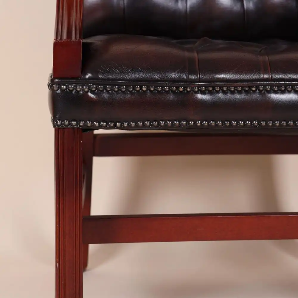 Englische Möbel Chesterfield Stuhl mit Armlehne Antik Leder in rotbraun Handmade 2