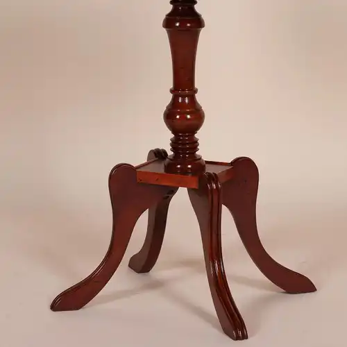 Englische Möbel Stilmöbel EibeTisch Beistelltisch Nachttisch Lampentisch Schubfa