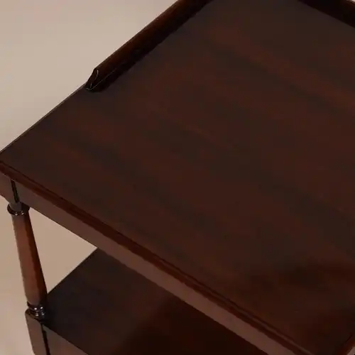 Englische Möbel Victorian Stilmöbel Mahagoni Tisch Beistelltisch Lampentisch UK