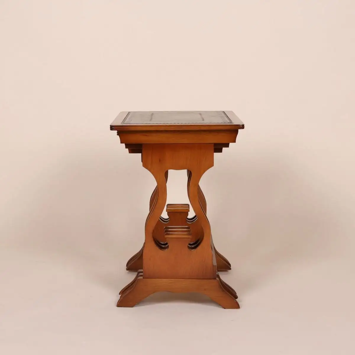 Englische Möbel Stilmöbel Set von 3 Eibe Beistelltisch Lampentisch mit Leder UK 3