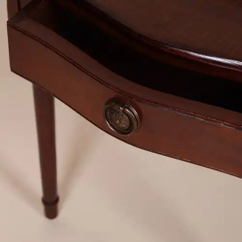 Englische Möbel Stilmöbel Mahagoni Tisch Telefontisch Lampentisch Beistelltisch