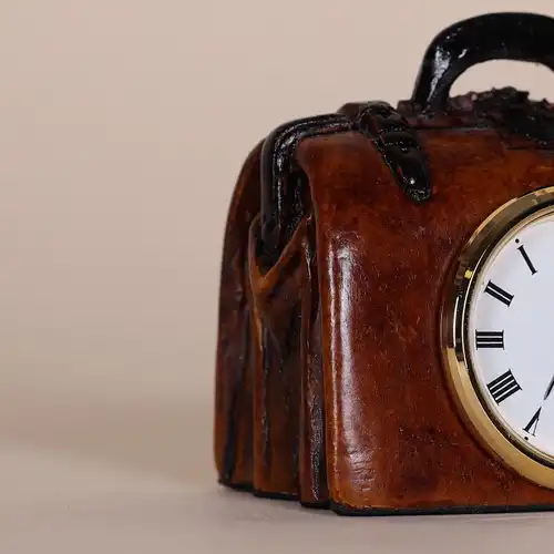 Englische Möbel Design Aktenkoffer Uhr Tischuhr Kaminuhr Dekoration Handcrafted