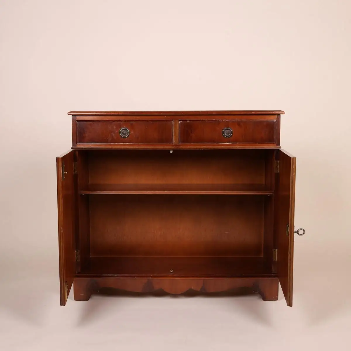 Englische Möbel Regency Stilmöbel Sideboard Anrichte Eibe zwei Schubfächer UK 2