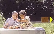 Telefonkarte Kroatien, Älteres Paar beim Früh  im Garten, 50