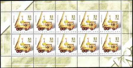 D,Bund Mi.Nr. Klbg. 2261 Jugend 2002, Holzspielzeug Kranwagen (m.10x2261)