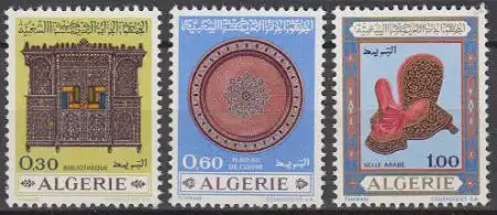 Algerien Mi.Nr. 528-30 Handwerk, Bücherschrank - Kupferlatte - Sattel (3 Werte)