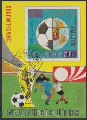 Äquatorialguinea Mi.Nr. Block 77 Fußball-WM 1974, Fußball und Globus 