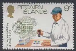 Pitcairn Mi.Nr. 227 Commonwealth-Tag, Postbeamter (9)