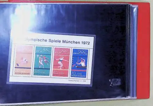 kleines FDC-Album mit 48 Belegen/Blocks, meist Bund und Berlin