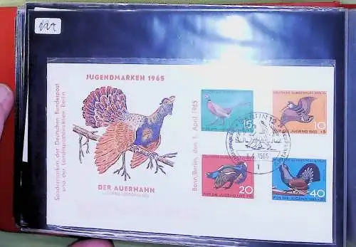 kleines FDC-Album mit 48 Belegen/Blocks, meist Bund und Berlin