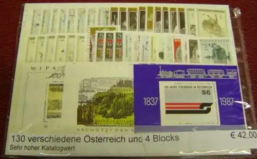 Österreich, Paket mit 130 verschiedenen Briefmarken + 4 Blocks (gemäß Abbildung)