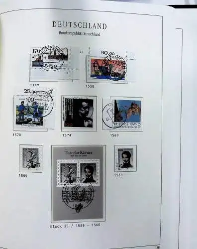 Vordruckblätter Bund mit Marken aus 1976-1995 (gest.) im Schraubbinder