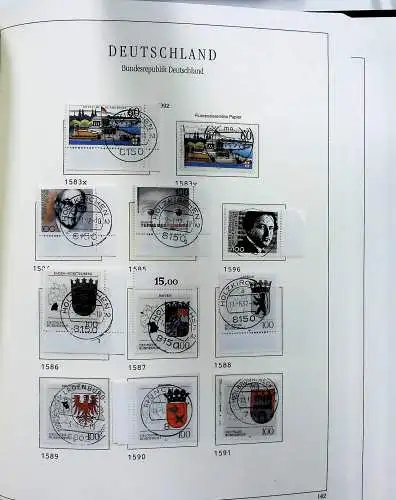 Vordruckblätter Bund mit Marken aus 1976-1995 (gest.) im Schraubbinder