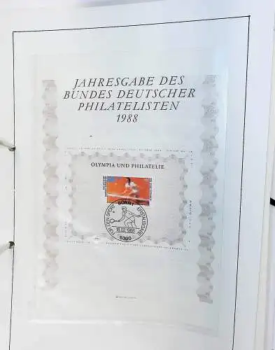 Belege BRD, Berlin und DDR auf Blättern, alle Seiten unten abgebildet