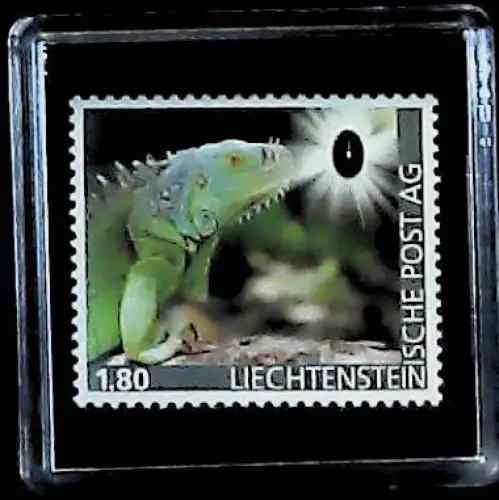 Liechtenstein pers. Marke mit Edelstein - Grüner Leguan (Heliotrop)