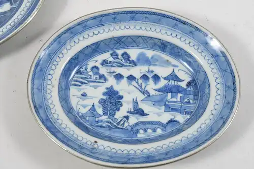Zwei antike chinesische Porzellan Teller, c 1800-1850