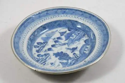 Zwei antike chinesische Porzellan Teller, c 1800-1850