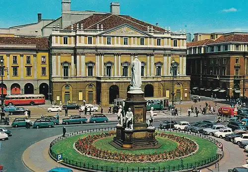 118 - Italien - Milano , Mailand , Piazza della Scala , Scalaplatz , Auto - nicht gelaufen