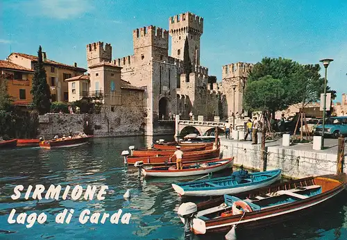 197 - Italien - Lago di Garda , Gardasee , Sirmione , Boote , Burg - nicht gelaufen