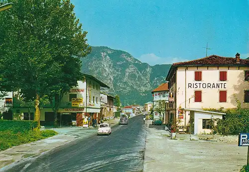 214 - Italien - Stazione Carnia , Udine , Bahnhof , Via Nazionale - gelaufen 1978